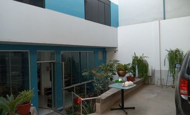 Local comercial con titulo en Puente Piedra