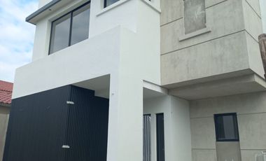 Casa de Estreno en Venta en Ciudad Celeste