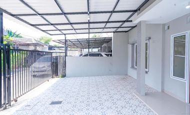 Rumah 7 menit ke Gerbang Tol Serpong 2 SHM Hadap Timur J-37058