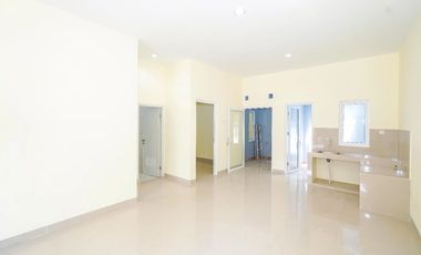 Rumah 7 menit ke Gerbang Tol Serpong 2 SHM Hadap Timur J-37058