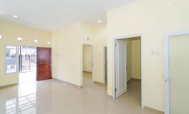 Rumah 7 menit ke Gerbang Tol Serpong 2 SHM Hadap Timur J-37058