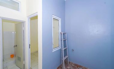 Rumah 7 menit ke Gerbang Tol Serpong 2 SHM Hadap Timur J-37058