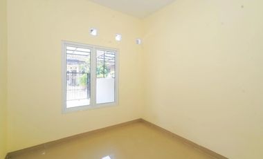 Rumah 7 menit ke Gerbang Tol Serpong 2 SHM Hadap Timur J-37058