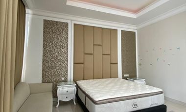 Rumah Mewah Pakuwon Indah Sambikerep Surabaya