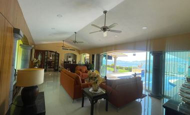 FABULOSA CASA A LA VENTA EN JOYAS ACAPULCO