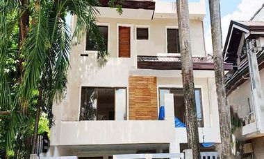 Single Attached House and Lot for Sale in Katipunan with 5 Bedroom and 6 Toilet & Bath  PH2000