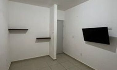 CASA  EN VENTA EN PUERTO MORELOS, A UNOS MINUTOS DEL MAR, exclusivo residencial  $2,790.000