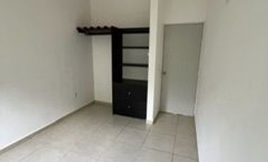 CASA  EN VENTA EN PUERTO MORELOS, A UNOS MINUTOS DEL MAR, exclusivo residencial  $2,790.000