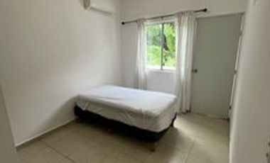 CASA  EN VENTA EN PUERTO MORELOS, A UNOS MINUTOS DEL MAR, exclusivo residencial  $2,790.000