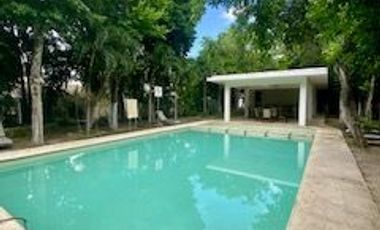 CASA  EN VENTA EN PUERTO MORELOS, A UNOS MINUTOS DEL MAR, exclusivo residencial  $2,790.000