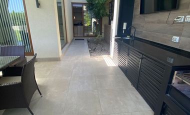 Impecable Casa Mediterránea en Condominio cerca de Colegio Alemán