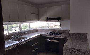 APARTAMENTO CON HERMOSA VISTA EN BAVARIA SANTA MARTA.