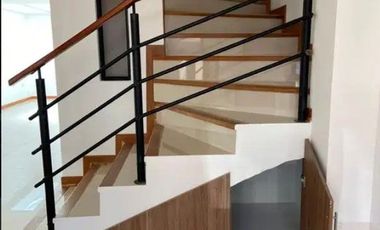 HERMOSA CASA EN TUNJA EN VENTA, PARA ESTRENAR! EN CONJUNTO CERRADO!! !NEGOCIABLE!