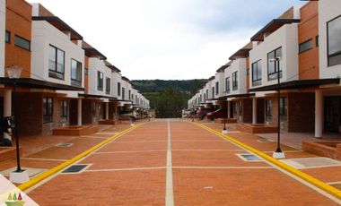 HERMOSA CASA EN TUNJA EN VENTA, PARA ESTRENAR! EN CONJUNTO CERRADO!! !NEGOCIABLE!