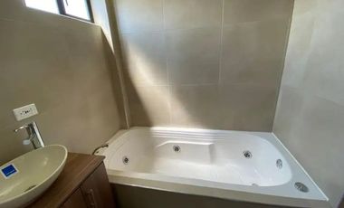 HERMOSA CASA EN TUNJA EN VENTA, PARA ESTRENAR! EN CONJUNTO CERRADO!! !NEGOCIABLE!
