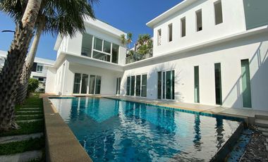Palm oasis Jomtien - 5 bedrooms Pool villa for sale