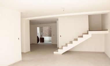 Casa en venta en Calacoaya, a estrenar en fraccionamiento cerrado