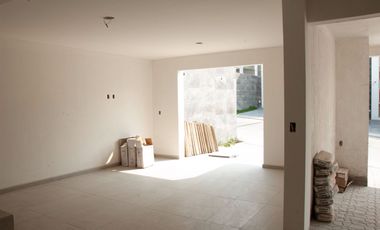 Casa en venta en Calacoaya, a estrenar en fraccionamiento cerrado