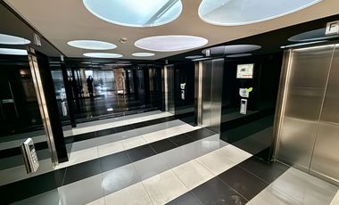 OFICINA 701 EDIFICIO WORLD BUSINESS CENTER P.H. DE