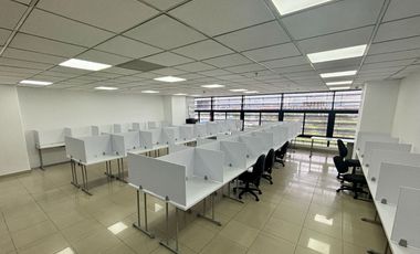 OFICINA 701 EDIFICIO WORLD BUSINESS CENTER P.H. DE