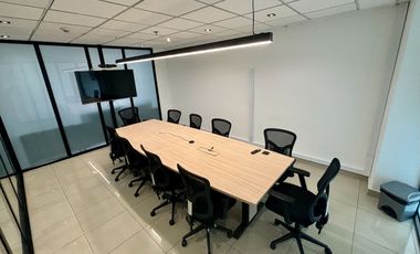 OFICINA 701 EDIFICIO WORLD BUSINESS CENTER P.H. DE