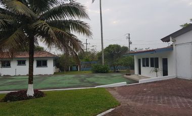 CASA EN VENTA FRENTE A LA PLAYA TECOLUTLA VERACRUZ