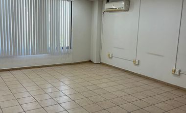 Oficina en Venta en Pueblo Nuevo, impecable