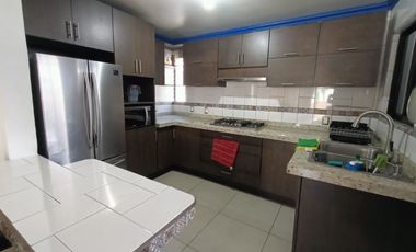 Departamento amueblado en Villa Santorini. A una cuadra del mar. Incluye agua, internet y mantenimiento