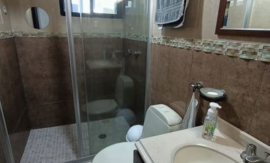 Departamento amueblado en Villa Santorini. A una cuadra del mar. Incluye agua, internet y mantenimiento
