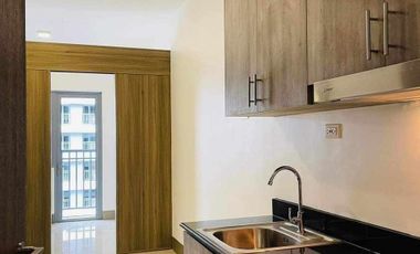 RENT TO OWN CONDO 1-2 BEDROOM IN EDSA NEAR MRT AND MALLS