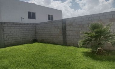 CASA EN VENTA NUEVA, EN LA FLORIDA, SAN LUIS POTOSI, JARDIN, SEGURIDAD, TRANQUILIDAD.