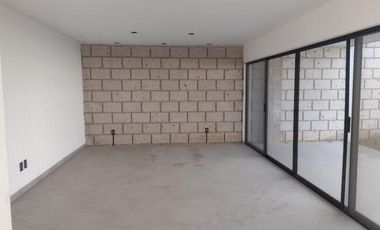CASA EN VENTA NUEVA, EN LA FLORIDA, SAN LUIS POTOSI, JARDIN, SEGURIDAD, TRANQUILIDAD.