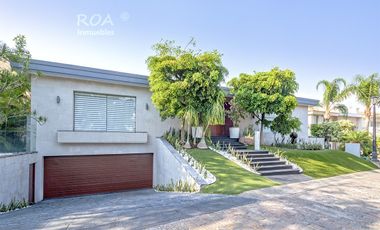 Puerta de Hierro: Residencia Moderna Excepcional - 5 Recamaras - English Spoken