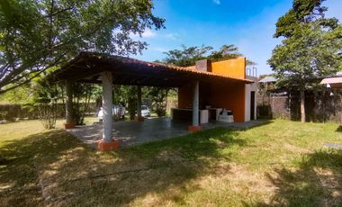 HERMOSA TERRAZA CON VISTA AL VOLCAN EN EL CHANAL