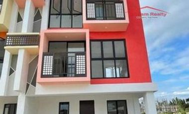 Townhouse For Sale in Binan Laguna - Jubilation Enclave
