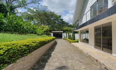 EN VENTA FABULOSA CASA CAMPESTRE EN CERRITOS QUIMBAYITA