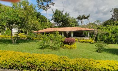 EN VENTA FABULOSA CASA CAMPESTRE EN CERRITOS QUIMBAYITA