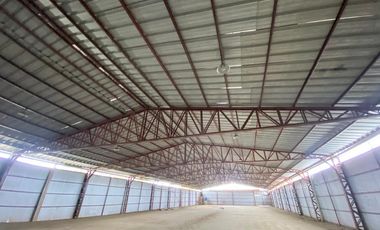 bodega industrial de venta vía Manta Montecristi