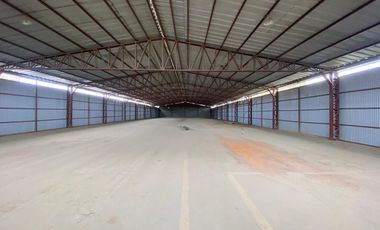 bodega industrial de venta vía Manta Montecristi