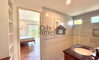 Four Bedroom House with Pool in Mandaue