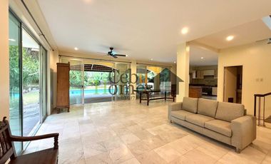 Four Bedroom House with Pool in Mandaue