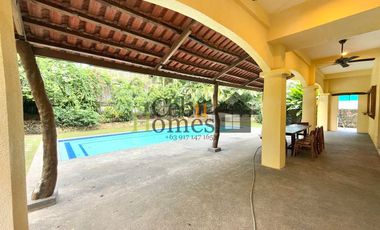 Four Bedroom House with Pool in Mandaue