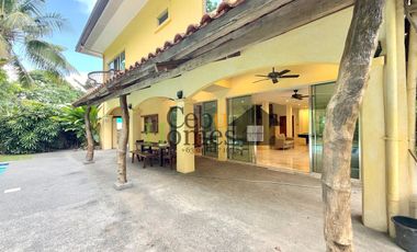 Four Bedroom House with Pool in Mandaue