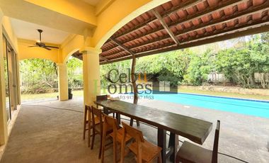 Four Bedroom House with Pool in Mandaue