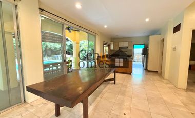 Four Bedroom House with Pool in Mandaue