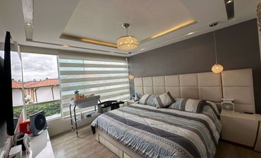 HERMOSA CASA DE VENTA POR HILACRIL PLAZA TUMBACO!