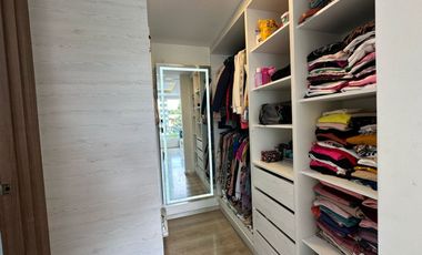 HERMOSA CASA DE VENTA POR HILACRIL PLAZA TUMBACO!