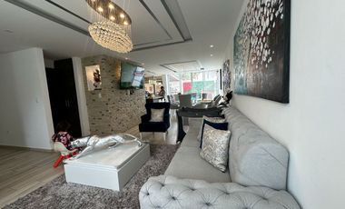 HERMOSA CASA DE VENTA POR HILACRIL PLAZA TUMBACO!