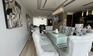 HERMOSA CASA DE VENTA POR HILACRIL PLAZA TUMBACO!