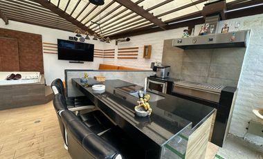 HERMOSA CASA DE VENTA POR HILACRIL PLAZA TUMBACO!